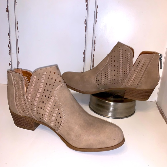Indigo Shoes - Indigo rd booties•size 7